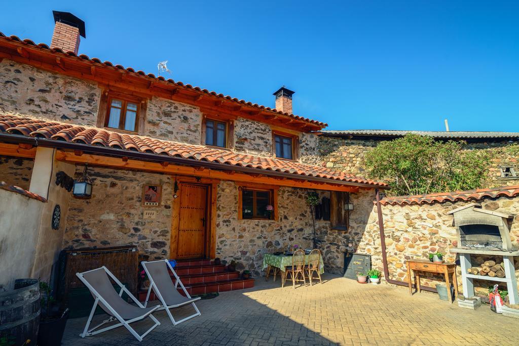 Casa Rural Entre Valles Benllera Exteriör bild